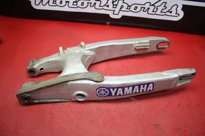 2001 YAMAHA YZ250F SWINGARM SWING ARM SUSPENSION  5MV-22110-00-00 - Image 1 of 4