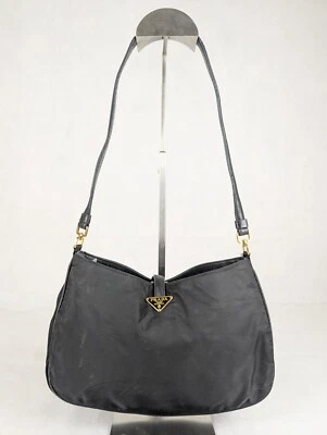 Auténtico bolso de hombro negro formal acolchado de nailon rayón liso PRADA Milano Tessuto Foto 1 de 4