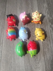  Lote de (8) figuras pequeñas 2021 Cats Vs Pickles Toys Cepia LLC - Imagen 1 de 2