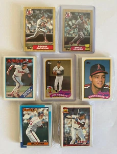 Lotto set squadra California Angels 1987-1991 Topps (5 set con radiocomandi Joyner, Abbott) - Foto 1 di 5