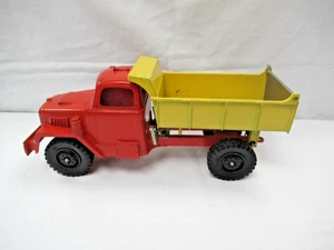 1950s Hubley Kiddie Toy 801 Red & Yellow Diecast 10" Dump Truck Pretty Nice! - Picture 1 of 18