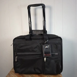 Maletín de transporte con ruedas Tumi Ballistic Alpha Deluxe 26104D4 expandible - Imagen 1 de 10