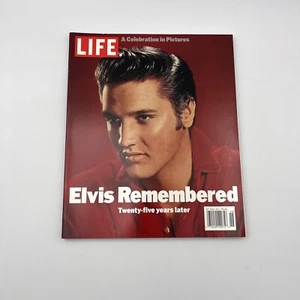 Life Magazine: Elvis Remembered Twenty-five Years Later A CELEBRATION IN PICTURE - Imagen 1 de 5