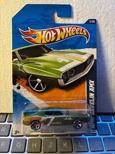 HOT WHEELS AMC Javelin AMX GREEN * HW Muscle Mania * 2011 - Picture 1 of 4