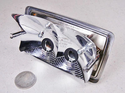 82 HONDA CB750SC CB750 LANTERNA TRASEIRA LANTERNA TRASEIRA CARCAÇA PAINEL PLACA DE APOIO  - Imagem 1 de 4