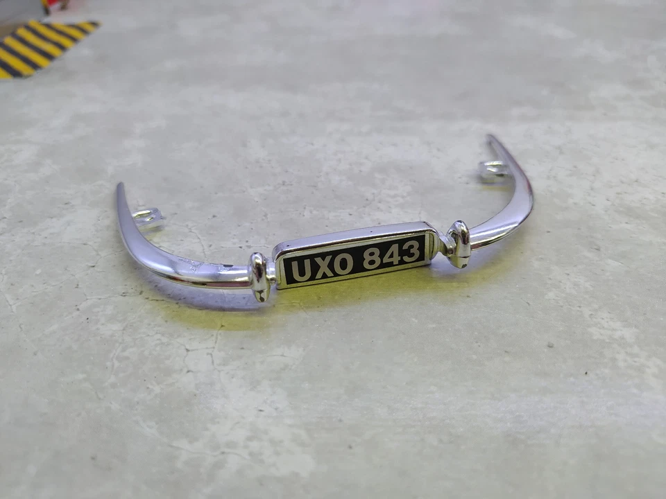 1/18 Pare choc arrière Jaguar type E 1961 Bburago - Photo 1/1