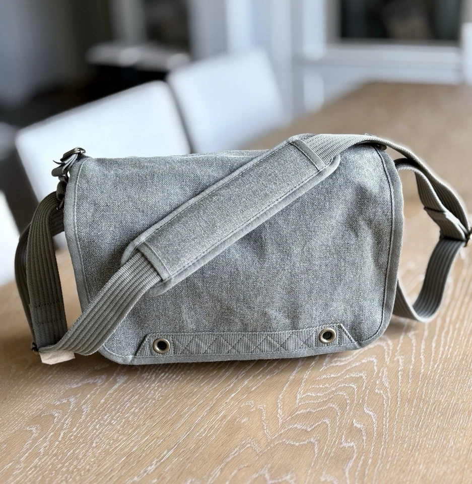 Think Tank фото ретроспектива 7 М плеча DSLR камеры сумка булавки зеленый новый без ЯРЛЫКОВ - Изображение 1 из 4