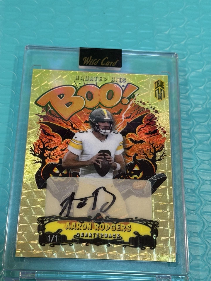 Wild Card Haunted Hits 2025 Aaron Rogers Autografiado Oro Vinilo Boo Verdadero 1 de 1 Foto 1 de 3