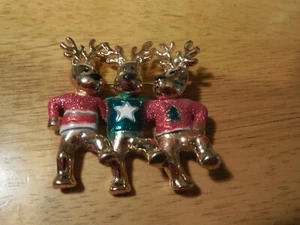 Vintage A.J.C. Gold Tone Christmas Holiday Reindeer Pin Brooch - Picture 1 of 4