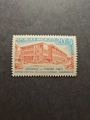 TIMBRE MADAGASCAR JOURNÉE DU TIMBRE COLIS POSTAUX N°379 NEUF ** LUXE MNH 1963 - Photo 1/2