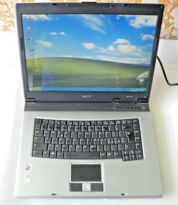 Acer Aspire 1640 Notebook PC Pentium 1.73 1gb ddr2 80gb ide DVD Windows Xp Pro - Immagine 1 di 4