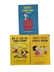 3 Book Lot - Vintage Peanuts Book - Charlie Brown, Snoopy - Lower Grade READERS - Picture 1 of 13