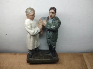 Lineol German Doctor W/ Wounded Soldier - Picture 1 of 3