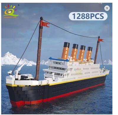 HUIQIBAO 1288pcs Titanic 3D Model Cruise Ship Building Blocks Toy - Image 1 of 4