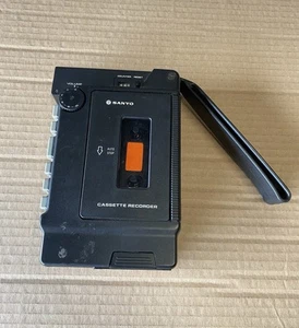 Grabadora de cinta de casete Sanyo TRC-1200 de colección funciona sin probar - Imagen 1 de 4