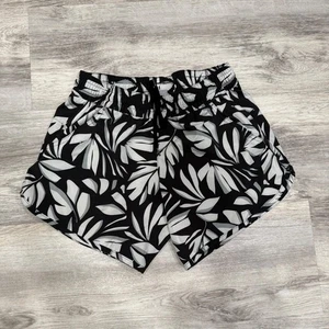 Pantalones Cortos Atléticos Columbia Sportswear Mujer Estampado Floral Hojas Negro Blanco Talla S - Imagen 1 de 5