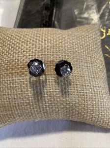 New CZ by Kenneth Jay Lane Cubic Zirconia Stud Earrings - Picture 1 of 5