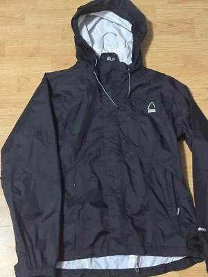 Chaqueta cortavientos impermeable Sierra Designs con capucha negra para mujer mediana Foto 1 de 4
