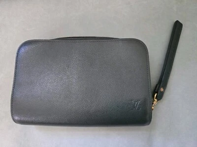 Vintage Authentic Louis Vuitton Taiga Leather Pochette Baikal Green - Image 1 of 4