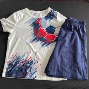 2-Piece Boys’ Soccer Outfit – Size 7/8 - Picture 1 of 12