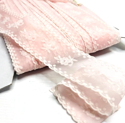 Vintage Lace Trim Pink Floral Edging Nylon Ribbon Decorative Haberdashery Fabric - image 1 of 4