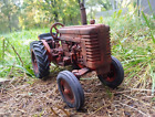 1:16 (Ds)  Unrestored , Well Used , Abandoned 1947 John Deere Farm Tractor Weath