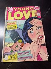 YOUNG LOVE #105 comic book-DC ROMANCE-BEACH COVER