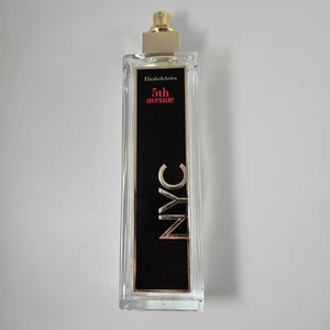 5th Avenue NYC 4,2 Oz. Eau De Parfum Spray von Elizabeth Arden für Damen - Bild 1 von 3