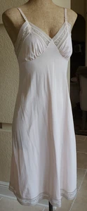 Vntg 1940s Lorraine Perfect Fitting Full Slip 34 Nylon Chiffon & Lace Trim Dress - Picture 1 of 15