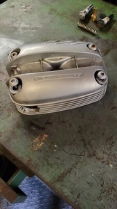 BMW R1150GS linke Seitenventilabdeckung - Bild 1 von 11