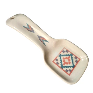 Reposacuchara Otagiri Figi Graphics Japón Suroeste Rosa Azul Blanco 9" x 3" - Imagen 1 de 8