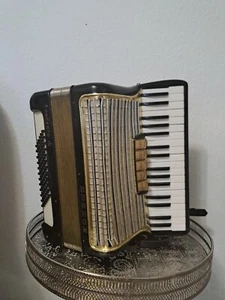 Akkordeon HOHNER Concerto |||  gebraucht 96 bass - Bild 1 von 10