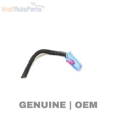 VW PASSAT B8 - Instrument Cluster Wiring Connector / Pigtail (32-Pin) - Image 1 of 3