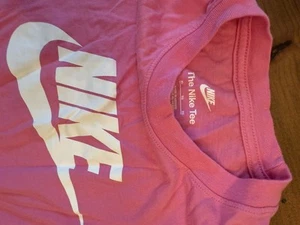Nike Tshirt Pink Youth XL - Picture 1 of 2
