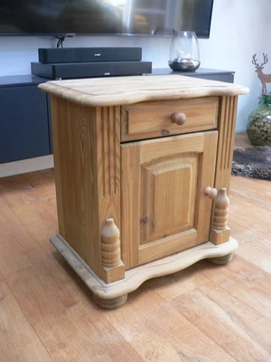 Nr.2  Anrichte Kommode  Landhaus Stil Kiefer massiv Nachtkonsole geölt - Bild 1 von 4