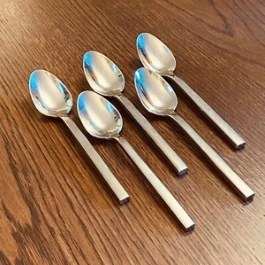 Fortessa Arezzo 18/10 5- Teaspoons 6 7/8" Plain Flat Tip Glossy - Picture 1 of 5