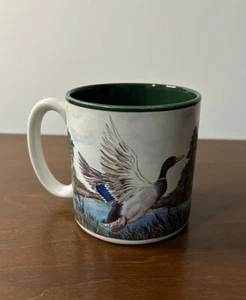 Taza de té de café diseño estampado de pato mallard con acento verde oscuro 10 oz - Imagen 1 de 5