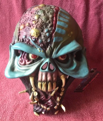 IRON MAIDEN - FINAL FRONTIER EDDIE латекс Deluxe маска трюк или лечить студии новый - Изображение 1 из 4