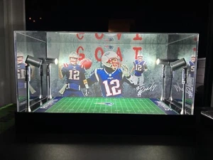 Tom Brady Premium PSA BGS 2 Karten Vitrine mit LED Beleuchtung - Patriots - Bild 1 von 2
