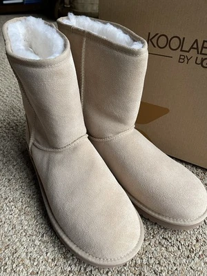 KOOLABURRA BY UGG WOMENS KOOLA SHORT FUR BOOT SIZE 10 Sand Color Brand New - Image 1 of 4