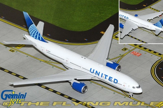 GeminiJets 1:400 777-200ER United Airlines N798UA Flaps Down Configuration - Image 1 of 1