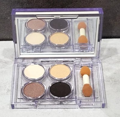 Elizabeth Arden eyeshadow Vanilla, Gold, Aura, Ember - travel compact - Image 1 of 4