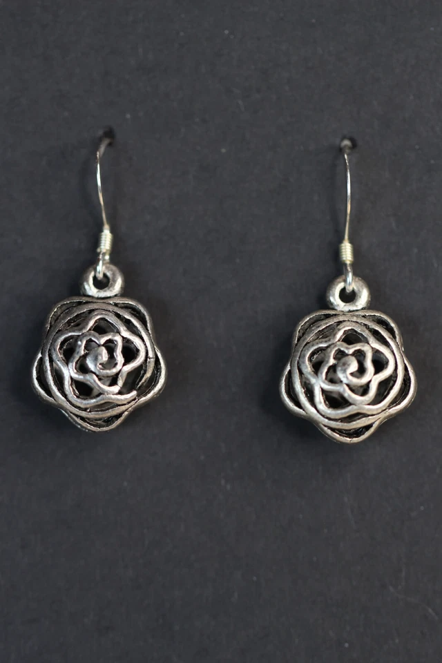 玫瑰芽小饰品耳环 925 纯银钩锡饰品双面 1 1/4 — 第 1/1 张图片