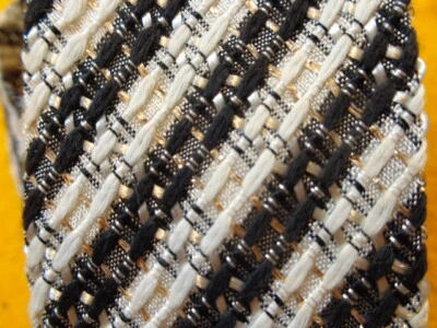 DE COLECCIÓN AÑOS 50 WARD & WARD ~ LAMÉ NEGRO Y DORADO ~ EXTREMO CUADRADO ~ CORBATA DELGADA PARA HOMBRE ~ 51" Foto 1 de 4