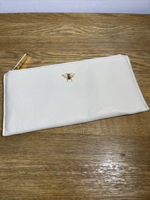 Alice Wheeler London Brunel slimline purse in white vegan leather with Bee Logo - Image 1 of 4
