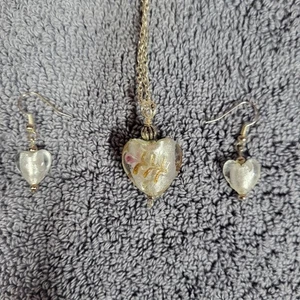 Collier et boucles d'oreilles pendentif coeur en verre de Murano avec collier motif fleur Italie - Photo 1/8