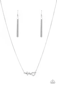 Paparazzi HEARTBEAT STREET White Necklace NWT - Picture 1 of 2