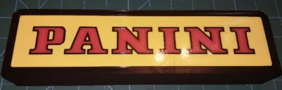 Светодиодный дисплей с логотипом Panini — спортивные карточки Panini - Изображение 1 из 2