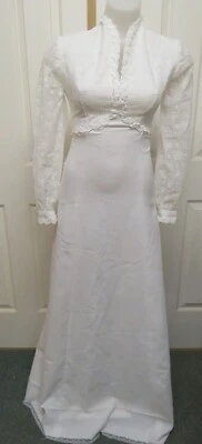 Wedding Dress Gorgeous Vintage Handmade Size 8 No Labels - image 1 of 4