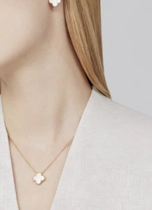 Van Cleef & Arpels Vintage Alhambra Necklace 18K Yellow Gold Mother of Pearl - Picture 1 of 3